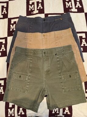 Cabela’s Men's Cotton Cargo Shorts - Olive, Khaki, Navy size 38